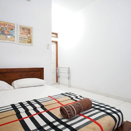 Zenrra House Ξενοδοχείο Μπαντούνγκ Εξωτερικό φωτογραφία