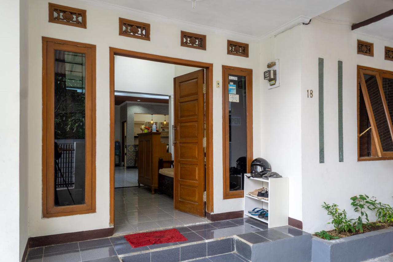 Zenrra House Ξενοδοχείο Μπαντούνγκ Εξωτερικό φωτογραφία