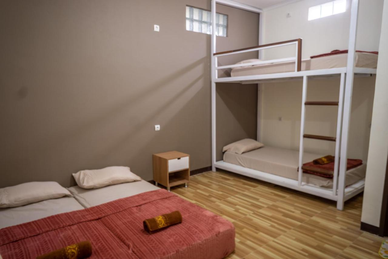 Zenrra House Ξενοδοχείο Μπαντούνγκ Εξωτερικό φωτογραφία