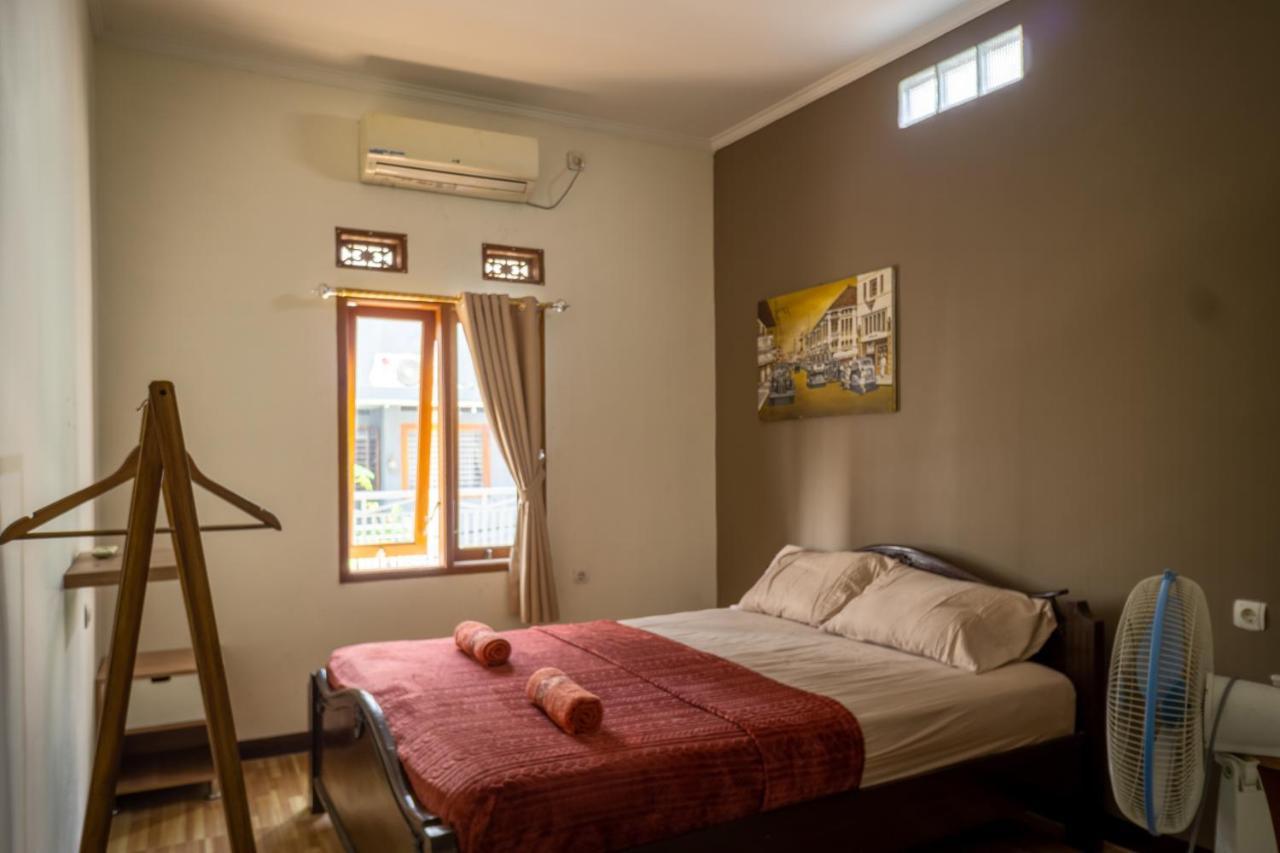 Zenrra House Ξενοδοχείο Μπαντούνγκ Εξωτερικό φωτογραφία